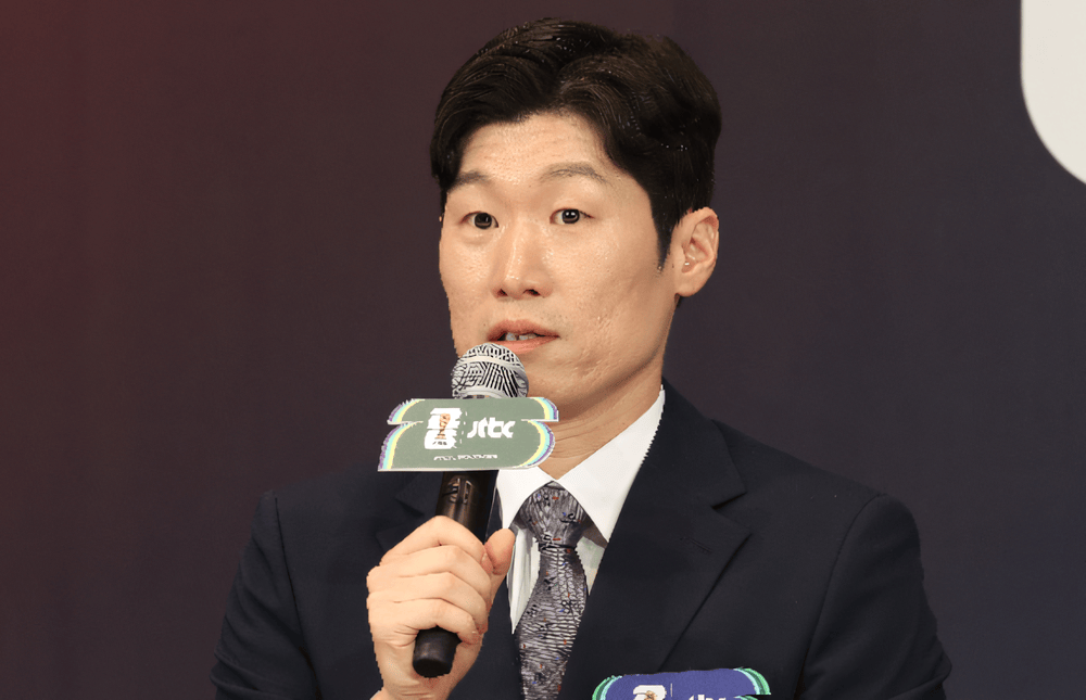 玩“田忌赛马”!前曼联球星朴智星批韩国主帅:真是为赢球而踢吗